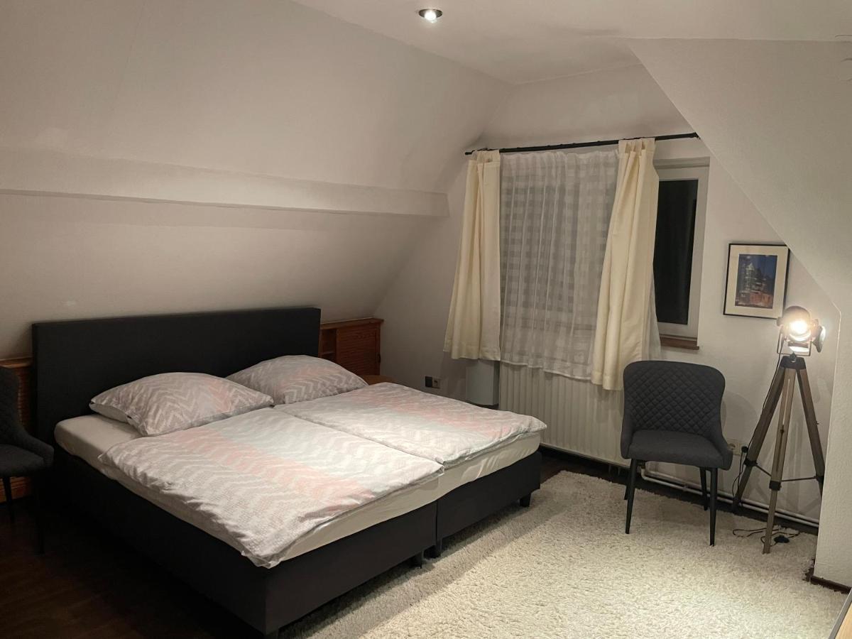 Studio - Hh Airport Bed & Breakfast Hamburg Luaran gambar