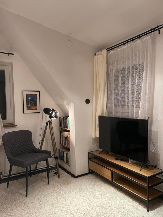 Studio - Hh Airport Bed & Breakfast Hamburg Luaran gambar