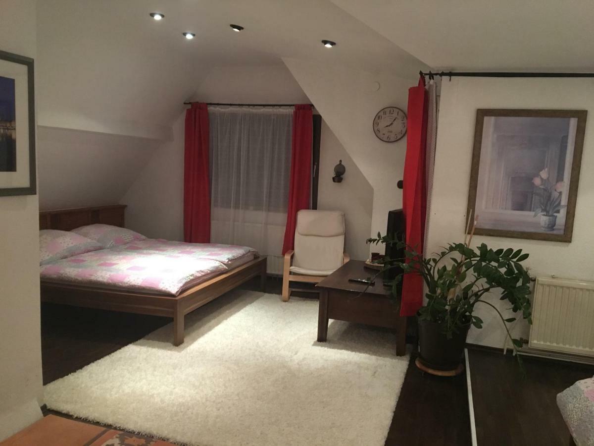 Studio - Hh Airport Bed & Breakfast Hamburg Luaran gambar